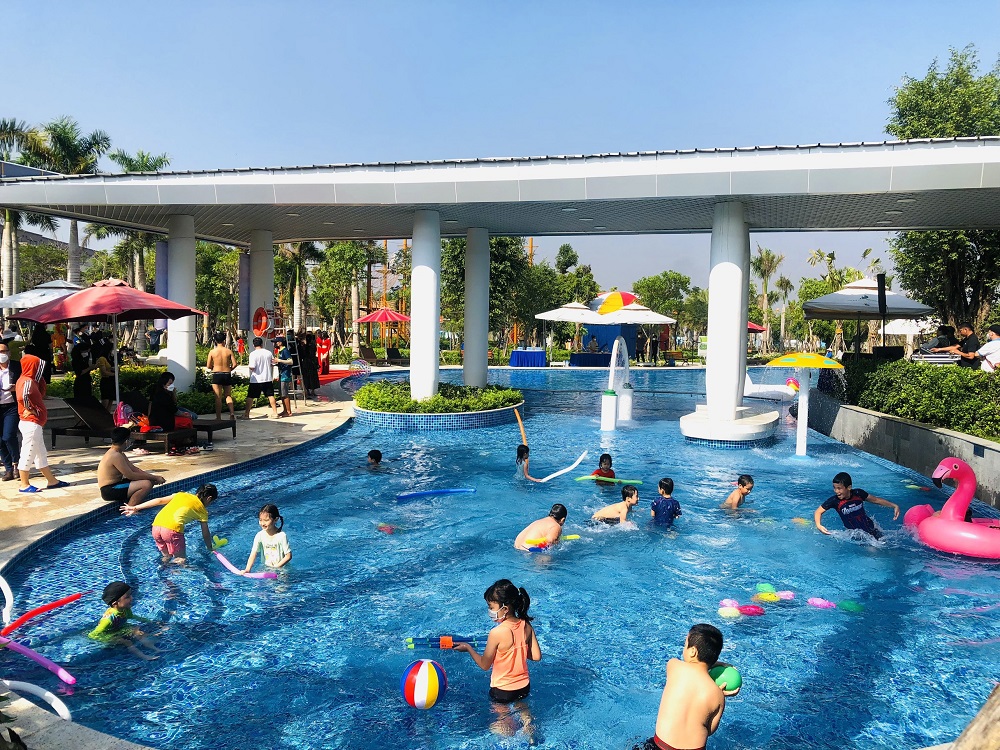 Điểm hẹn mùa hè thu hút khách “check-in” tại Long Thành
