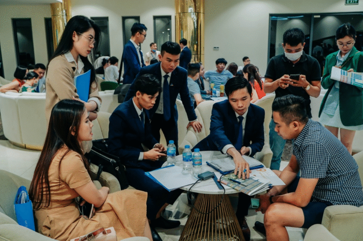 Thị trường BĐS cuối năm để dành cơ hội cho nhà đầu tư dài hạn