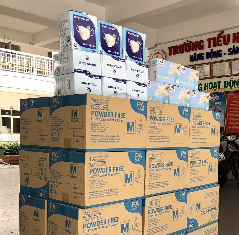 ĐẤT XANH ỦNG HỘ GẦN 200 PHẦN NHU YẾU PHẨM-7