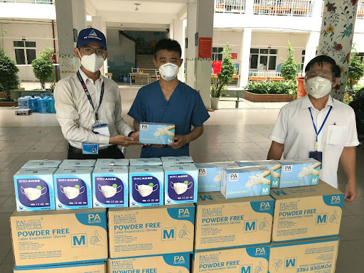 ĐẤT XANH ỦNG HỘ GẦN 200 PHẦN NHU YẾU PHẨM-8