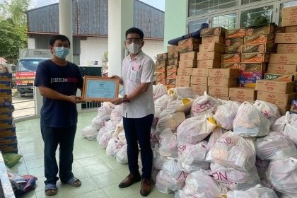 CBNV Đất Xanh ủng hộ gần 200 phần nhu yếu phẩm cùng người dân phường Bình Hòa, Bình Dương vượt dịch Covid-19