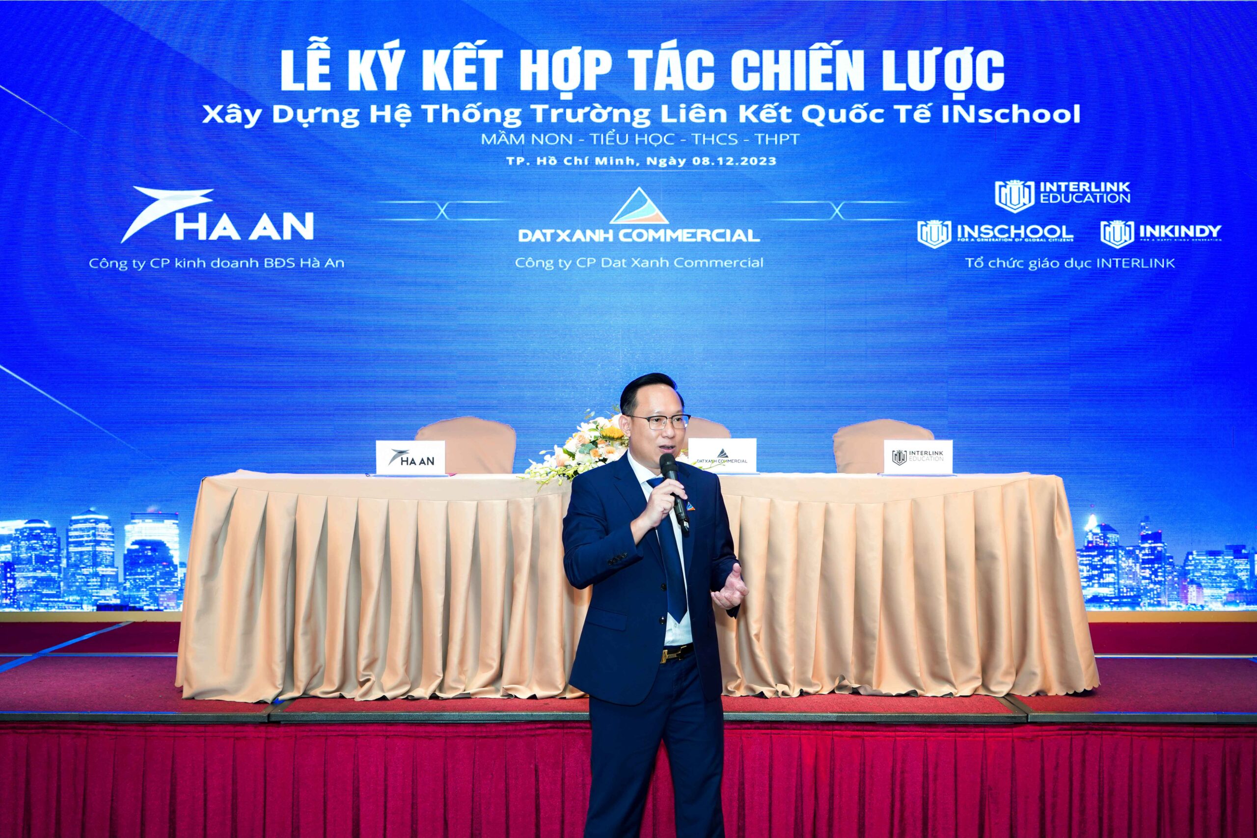 Ông Dương Thành Tuấn – TGĐ Dat Xanh Commercial chia sẻ tại buổi lễ.