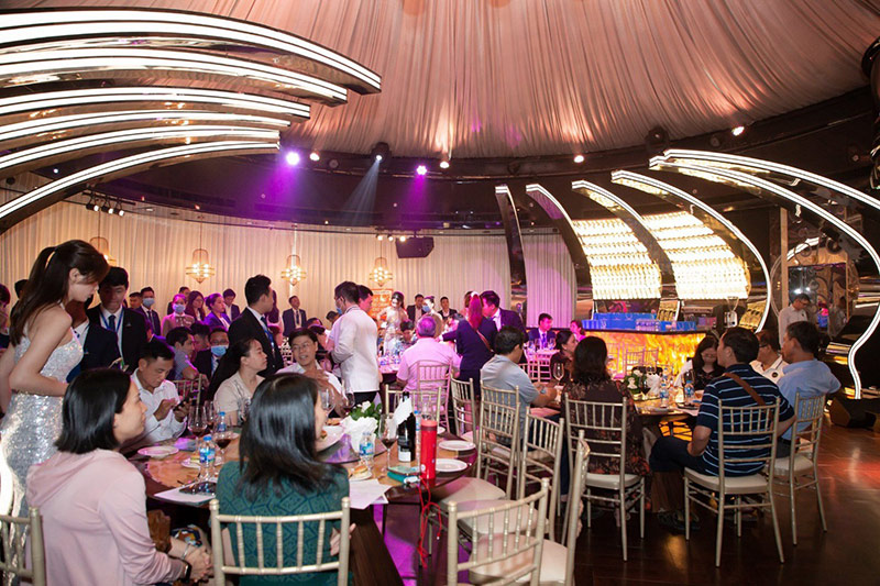 Khách dự lễ mở bán nhà phố One Palace. Ảnh: Dat Xanh Services.