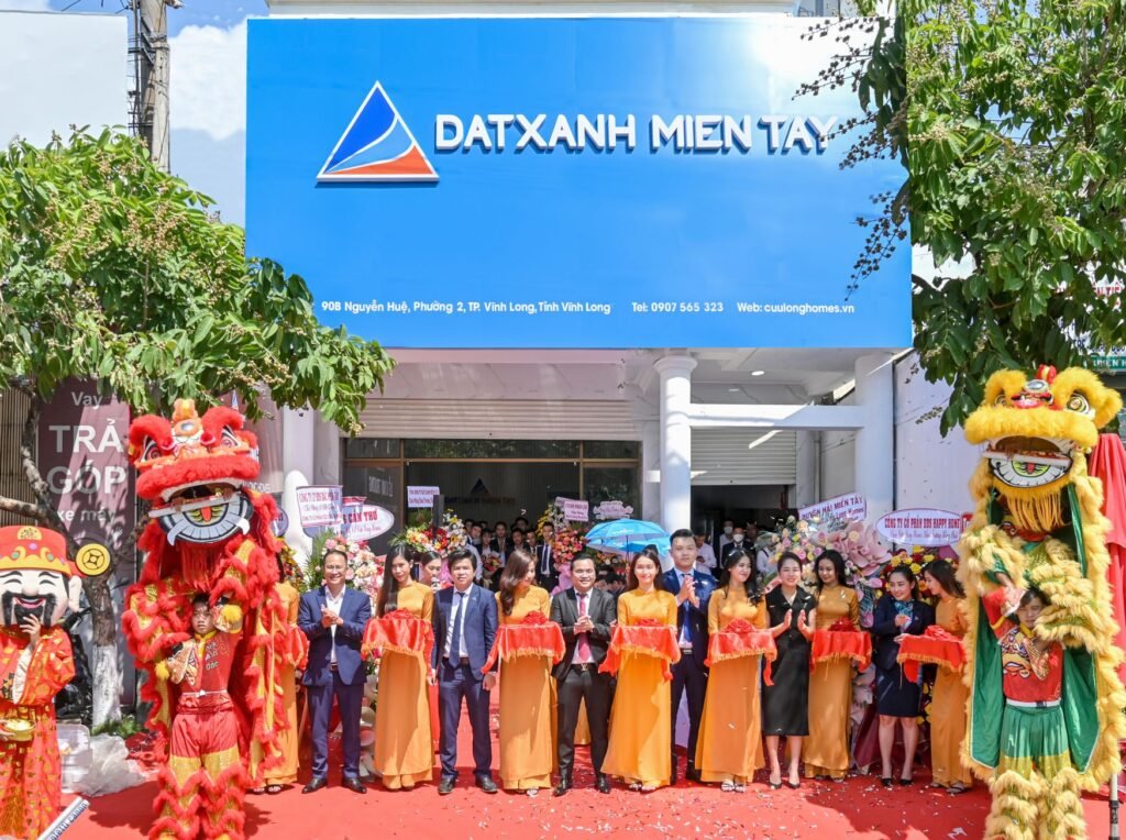 Cửu Long Homes – CTTV thuộc Đất Xanh Miền Tây (thành viên Dat Xanh Services) vừa khai trương vào cuối tháng 4/2022 tại Vĩnh Long.