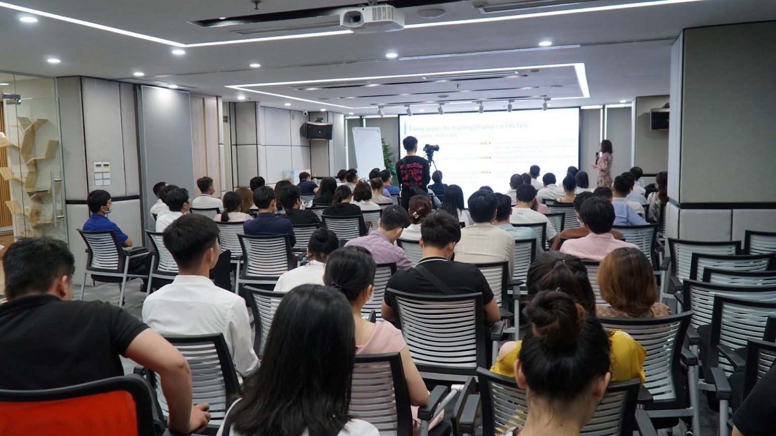 Hình ảnh buổi tọa đàm “Nghề tay trái – Hái tiền triệu đô”