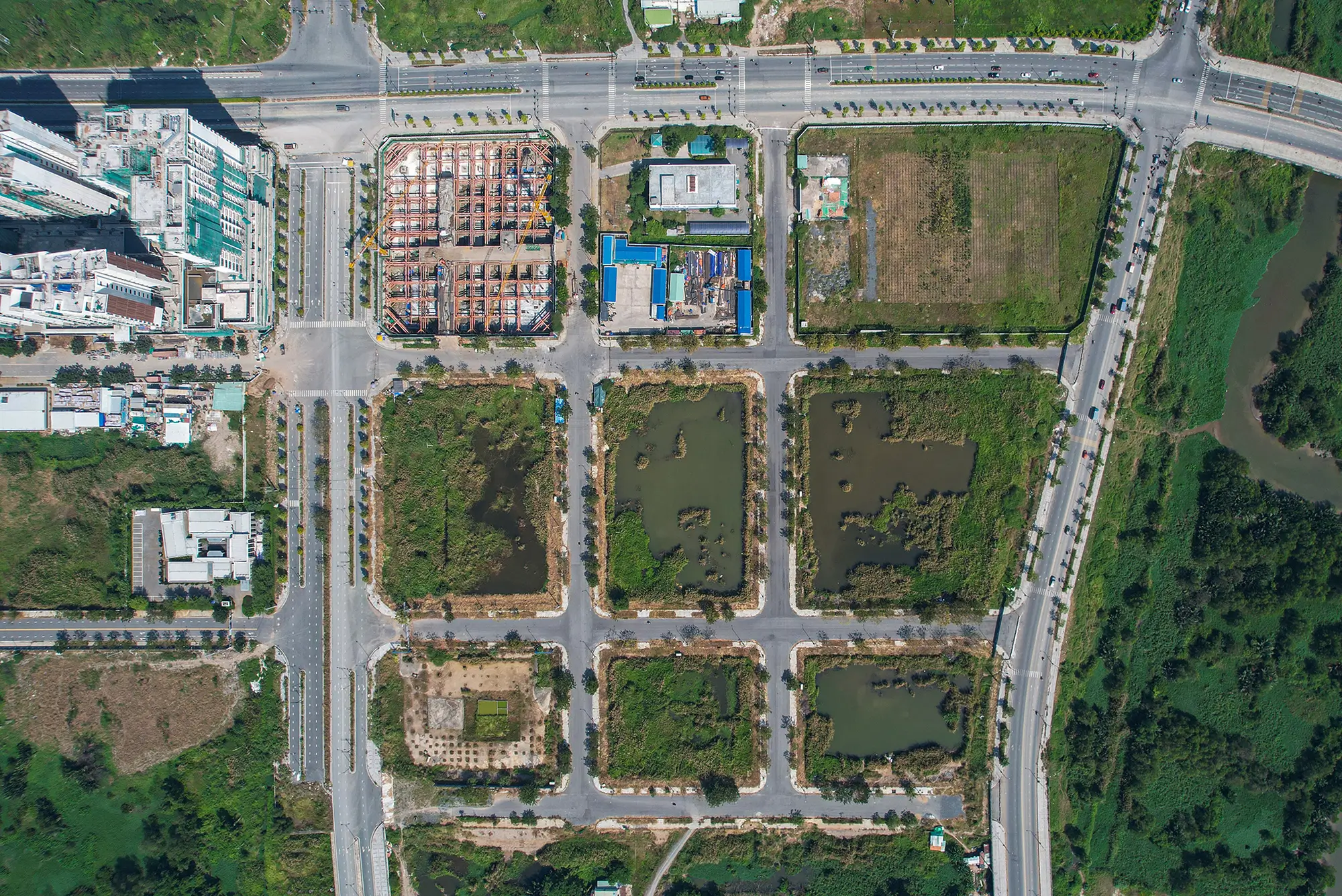 “Siết’ hoạt động đấu giá đất