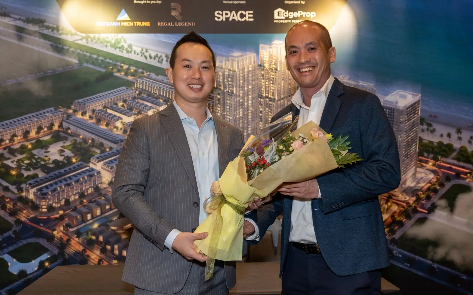 Standard Chartered, Affinity Equity, HSBC, Bangkok Bank là bốn ngân hàng quốc tế tại Singapore tham dự sự kiện.