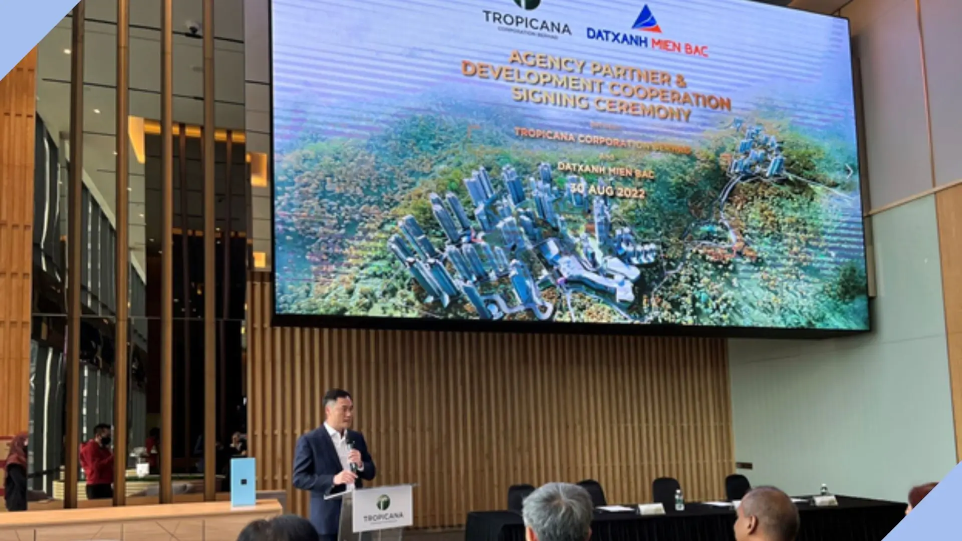 Đất Xanh Miền Bắc – thành viên Dat Xanh Services ký kết hợp tác với Tropicana Corporation Berhad chính thức mở rộng thị trường tại Malaysia và Singapore