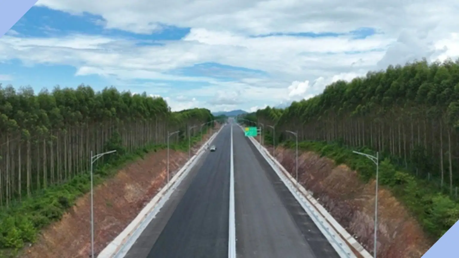 Tuyến đường cao tốc Vân Đồn – Hạ Long có nhiều giá trị khác biệt, nổi trội, được kỳ vọng, tin tưởng về hiệu quả to lớn trên các mặt kinh tế, xã hội, quốc phòng, an ninh, đối ngoại, nhận được nhiều tình cảm, sự quan tâm, đánh giá của nhân dân, doanh nghiệp, nhà đầu tư, các cơ quan quản lý