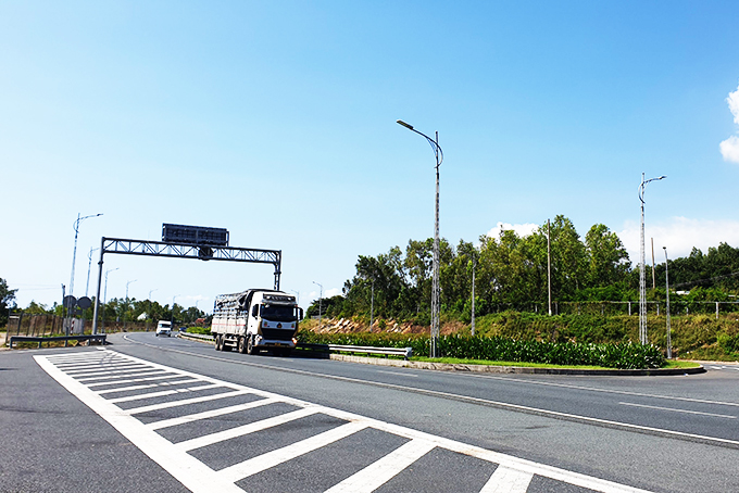 [Khánh Hòa] Đẩy nhanh tiến độ giải phóng mặt bằng dự án cao tốc Vân Phong – Nha Trang