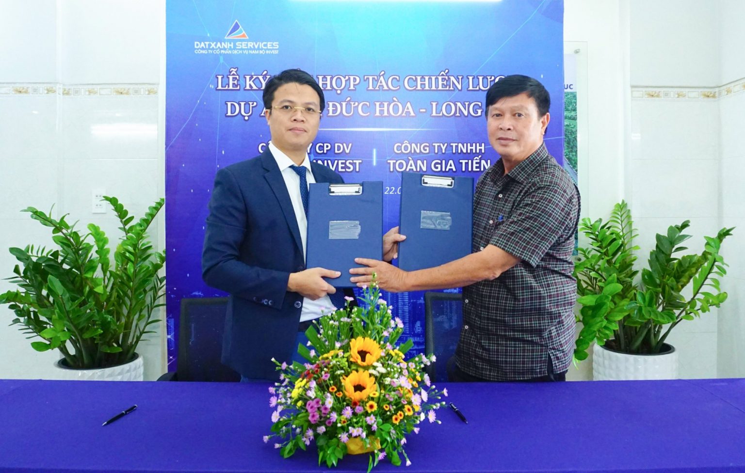Nam Bo Invest – thành viên Dat Xanh Services và Chủ đầu tư Toàn Gia Tiến ký kết hợp tác chiến lược dự án tại Đức Hòa – Long An