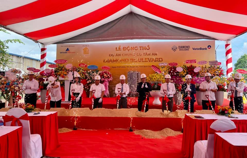 [Bình Dương] Lễ động thổ khởi công dự án Diamond Boulevard