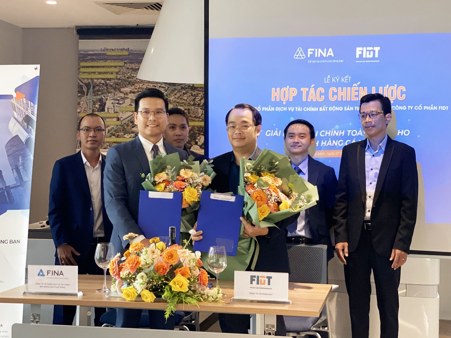 Hình ảnh lễ ký kết hợp tác chiến lược giữa FINA – thành viên Dat Xanh Services và Công ty CP FIDT