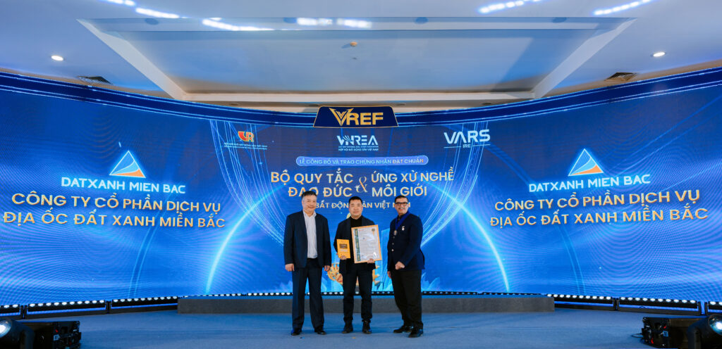 Đất Xanh Miền Bắc- Công ty thành viên của Dat Xanh Services cũng vinh dự đạt chuẩn và được trao chứng nhận VPEC 2025